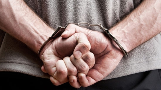حبس 3 عاطلين لاتهامهم بسرقة شركة في النزهة