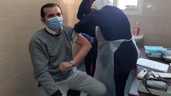 استمرار تلقي الأطقم الطبية بجنوب سيناء تطعيم كورونا 
