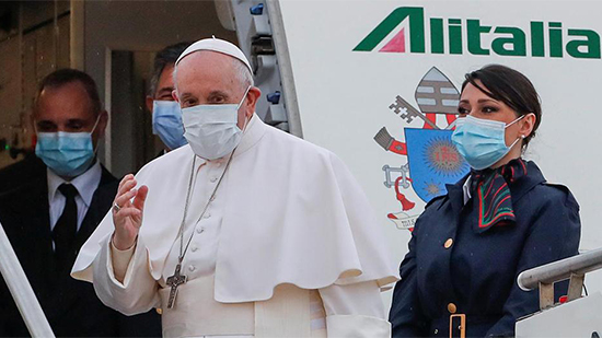 البابا فرنسيس يغادر روما فى زيارة تاريخية للعراق 