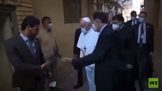 الأحدث منذ أكثر من 15 عامًا.. السيستاني يستقبل البابا فرنسيس (فيديو)