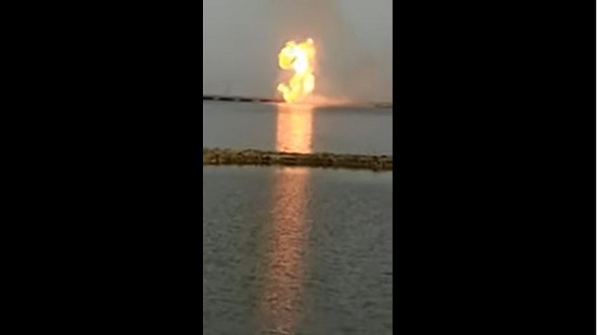 اللقطات الأولى لحريق هائل فى خط غاز فى البحيرة | فيديو
