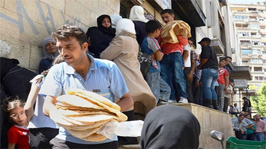 صحيفة بريطانية : سكان سوريا يجدون صعوبة في شراء الخبز 