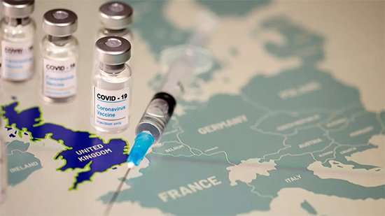 لوفيجارو: تزايد الإحباط في أوروبا بسبب تأخير تسليم اللقاحات المضادة لفيروس كورونا