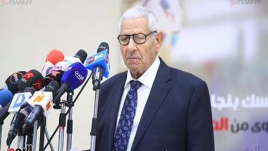 الرئيس السيسي يوفد مندوبا لتشييع جنازة الكاتب الصحفى مكرم محمد أحمد
