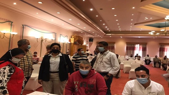 نائبة وزير السياحة تزور محافظة البحر الأحمر لمتابعة سير عمليات تطعيم العاملين بالقطاع السياحي