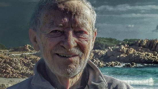 عاش وحيداً في جزيرة إيطالية لأكثر من ثلاثة عقود