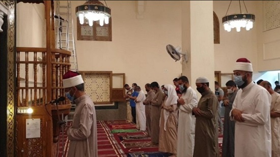 روَّاد المساجد يظهرون وعيًا غير مسبوق بشأن الإجراءات الاحترازية