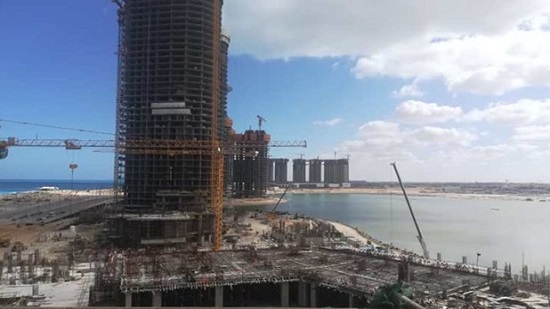 وزير الإسكان يعلن تنفيذ أعمال التشطيبات لـ15 برجًا بالمرحلة الأولى بمدينة العلمين الجديدة
