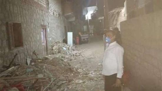 مصرع ربة منزل وابنتها وإصابة 3 في انهيار منزل بسوهاج