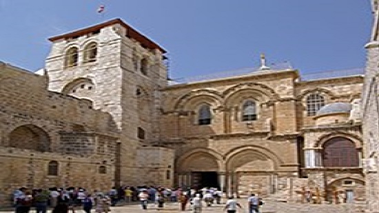 إعتداء يهود القدس على الرهبان الأرمن الأرثوذكس في أثناء التوجه لكنيسة القيامة 18 مايو 2021م  
