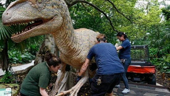 العثور على جثة رجل داخل تمثال ديناصور في إسبانيا