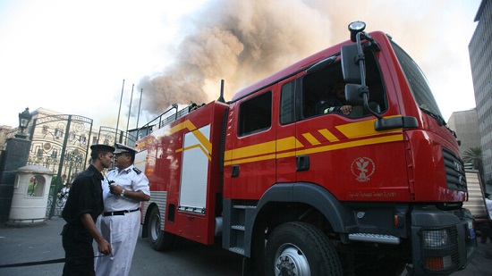 حريق هائل في 4 مصانع
