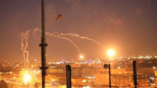 استهداف قاعدة فكتوريا الأميركية في مطار بغداد بصاروخين