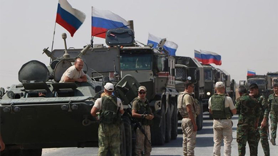 فضائية روسية: الجيش الروسي اجبر دورية أمريكية شمالي سوريا على التراجع 