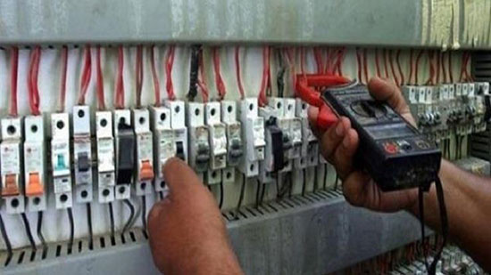 الكهرباء تحذر  من جديد: 100 ألف جنية غرامة وحبس 6 شهور عقوبة سرقة التيار