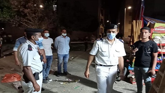 حملة لإزالة الإشغالات وضبط المخالفات بمدينة بدر بالتنسيق مع الشرطة