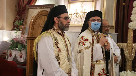 البطريرك إبراهيم اسحق يزور كنيسة قلب يسوع بمصر الجديدة