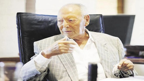  وفاة رجل الاعمال انسى ساويرس والد نجيب ساويرس عن عمر يناهز 91 عاما 