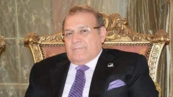 التحقيق مع حسن راتب فى اتهامه بالتورط مع نائب الجن علاء حسانين بقضية الآثار
