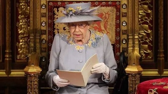 الملكة إليزابيث تحتفل باليوبيل البلاتيني