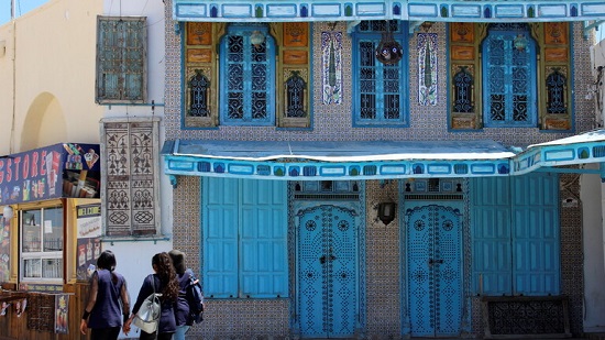 كورونا.. إغلاق جزئي في العاصمة تونس بعد حصيلة وفيات قياسية