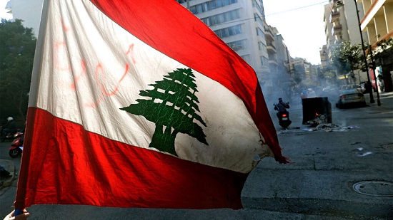 لوريون لوجور : اليوم الجهنمي في لبنان ينذر بالانهيار الكلي للدولة
