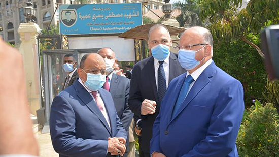 وزير التنمية المحلية ومحافظ القاهرة يتفقدان لجان امتحانات للثانوية العامة