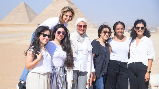 وفد الشباب المصري واليوناني والقبرصي يزور الأهرامات ومتحف الحضارة