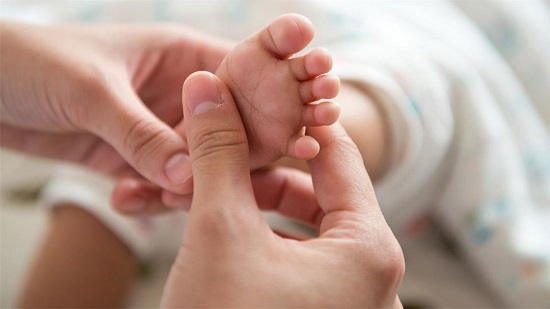 «الصحة»: إضافة الضمور العضلي إلى تحاليل الأطفال حديثي الولادة
