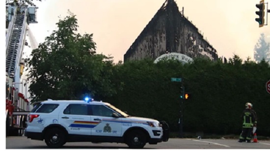 عاجل حريق يلتهم كنيسة القديس مار جرجس القبطية بكندا