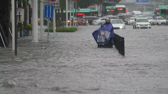 أمطار مدمرة بالصين تقتل 12 شخصا وتسبب في انهيار سدين مائيين.. فيديو