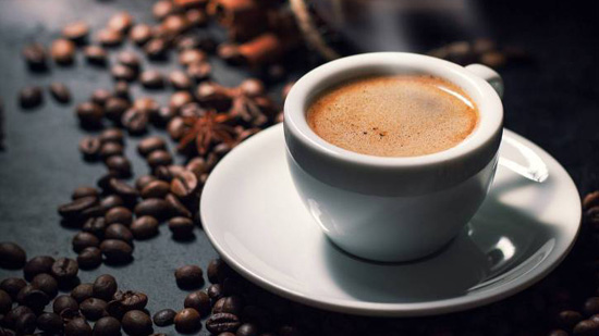 خبيرة تغذية تحذر من تناول القهوة على معدة فارغة