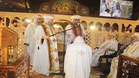  بالصور مشاركة 15 اسقفا: افتتاح مغارة العذراء بدير درنكة باسيوط بعد تطويرها 