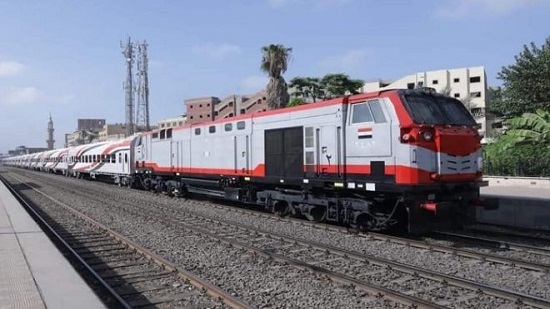 النقل تنفي زيادة أسعار تذاكر السفر لقطارات السكك الحديد