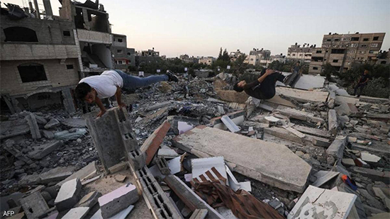 رئيس الوزراء الإسرائيلي : قصف أهداف تابعة لحماس في غزة ردًا على إطلاق بالونات حارقة 