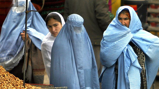 لأجيء أفغاني: أختي 10 سنوات ومعرضة لخطر الزواج القسري في وجود طالبان 