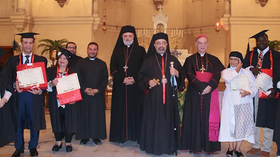 البطريرك ابراهيم اسحق يترأس قداس افتتاح العام الأكاديمي الجديد بكلية العلوم الدينية بالسكاكيني