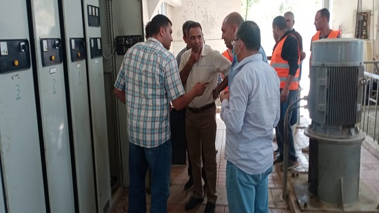 رئيس جهاز بدر يتفقد محطات الصرف الصحي 