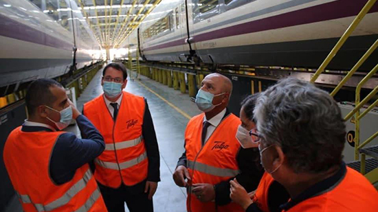 شحن القطار الأول من أسبانيا منتصف نوفمبر المقبل ضمن صفقة توريد 6 قطارات جديدة مكيفة للركاب 