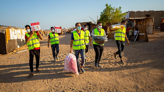 صندوق تحيا مصر يطلق قافلة اجتماعية بالرويسات وسانت كاترين وتوفير 29 طن مواد غذائية و1000 شنطة مدرسية 