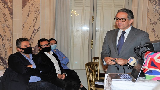 مؤتمر صحفي لوزير السياحة بالسفارة المصرية في باريس 