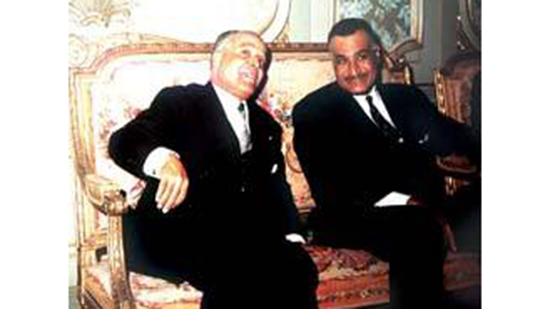 الرئيس التونسي الحبيب بورقيبة وجمال عبد الناصر