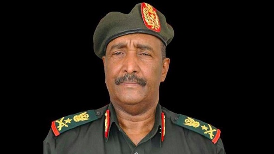  البرهان يعلن حل مجلس السيادة الانتقالي ومجلس الوزراء وحالة الطوارئ في السودان