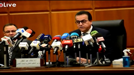 وزير التعليم العالي: السيسي أول من فكر في اكتشاف لقاح مصري لـ كورونا