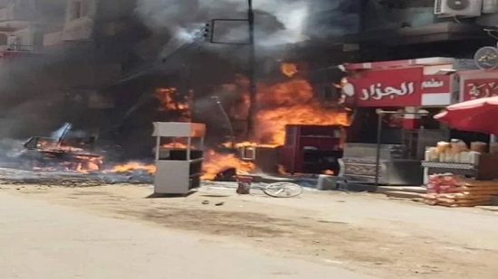 السيطرة على حريق محل تجارى فى فيصل