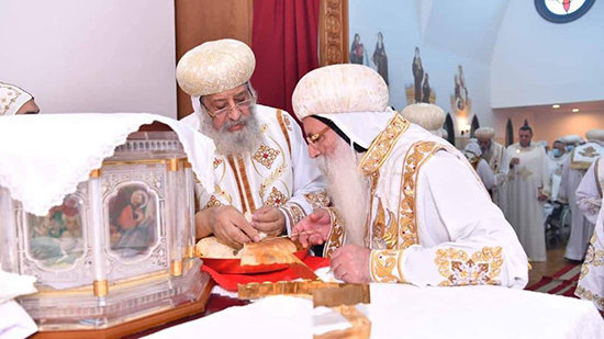 الأنبا إسحق يشارك في قداس العيد التاسع لتنصيب قداسة البابا تواضروس الثاني