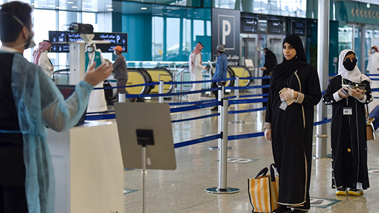 الديب: قرار السعودية بإلغاء حظر السفر يخدم 2.9 عامل مصري وينعش الإستثمارات المصرية بالمملكة