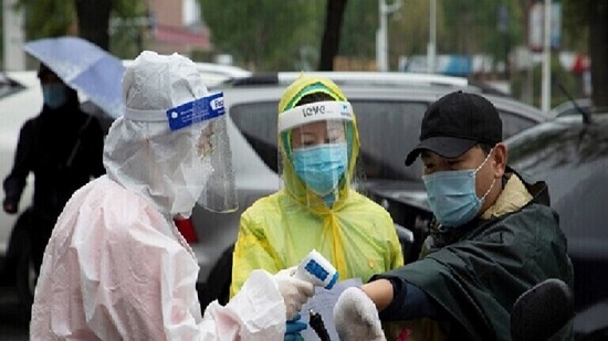  الصين تسجل اصابات جديدة بفيروس كورونا 