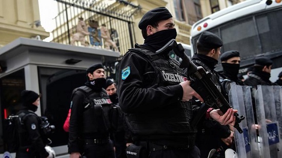 تركيا : اعتقال 12 شخصا بتهمة انتمائهم لتنظيم داعش