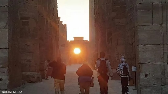 بالصور.. هكذا احتفل المصريون بتعامد الشمس على 